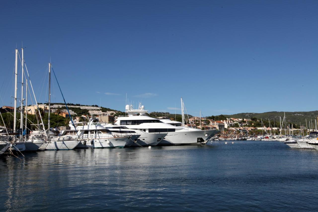 Design Apartment - Pool, Large Terrace And Panoramic Views Of Mediterranean Bandol Luaran gambar